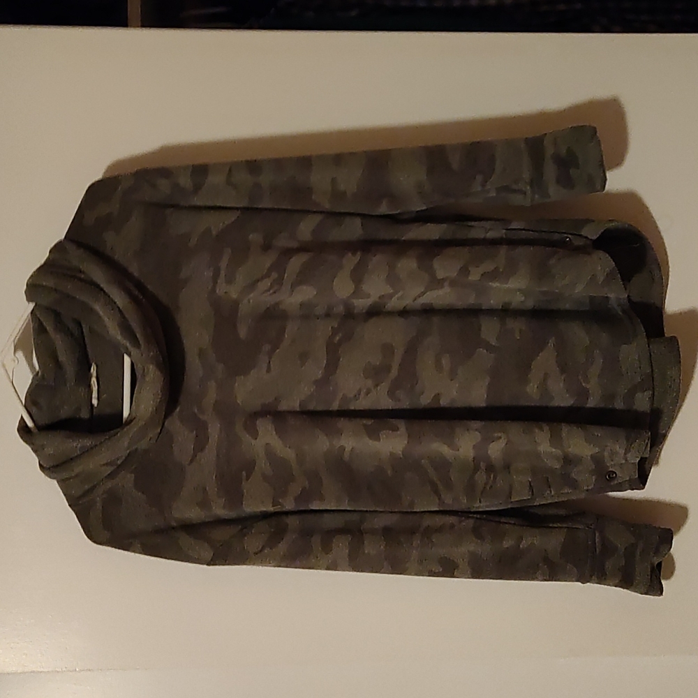 3/$20 Camo cowl neck shirt